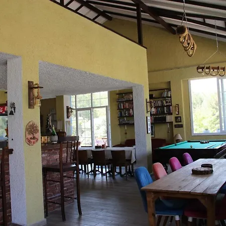 فندق مبيت وإفطار Secluded Apart Surrounded By Nature In Kusadasi